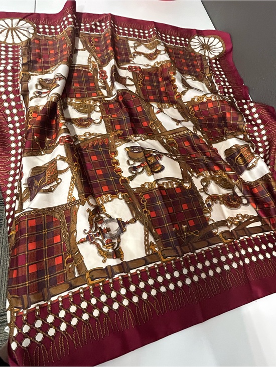Accessories - Gorgeous Equestrian style scarf Fall colors